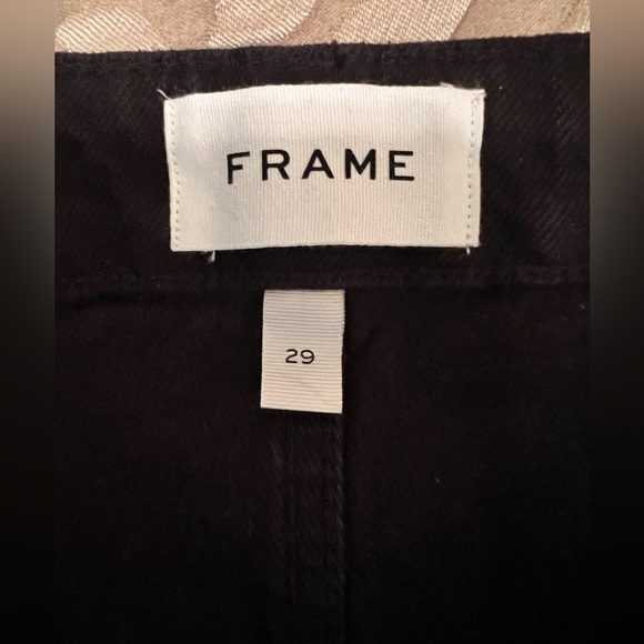 NWOT- FRAME
Black 'Le High 'N' Tight' Jeans, Size 29 - Picture 7 of 11